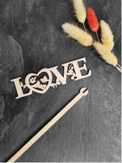 Заготовка из фанеры "Топпер Love is" 12*3см.